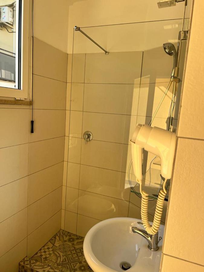 Ubika Hotel Porto San Giorgio Esterno foto
