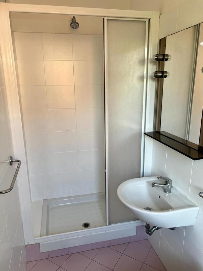 Ubika Hotel Porto San Giorgio Esterno foto