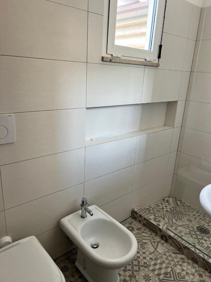 Ubika Hotel Porto San Giorgio Esterno foto