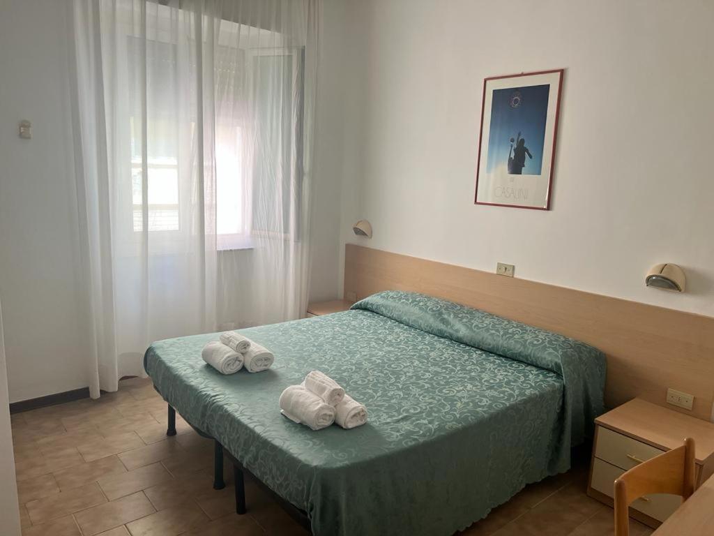 Ubika Hotel Porto San Giorgio Esterno foto