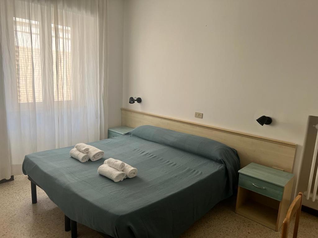 Ubika Hotel Porto San Giorgio Esterno foto