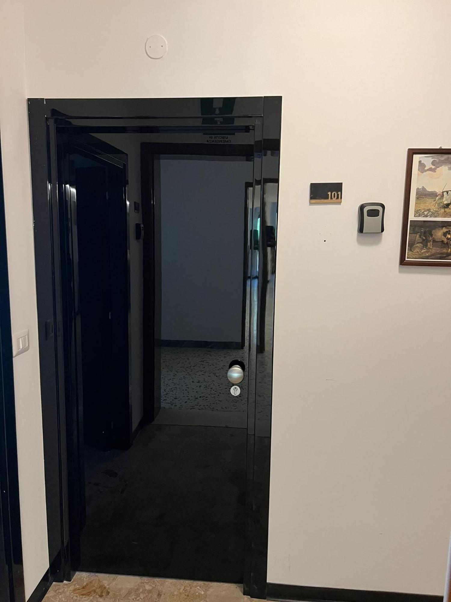 Ubika Hotel Porto San Giorgio Esterno foto