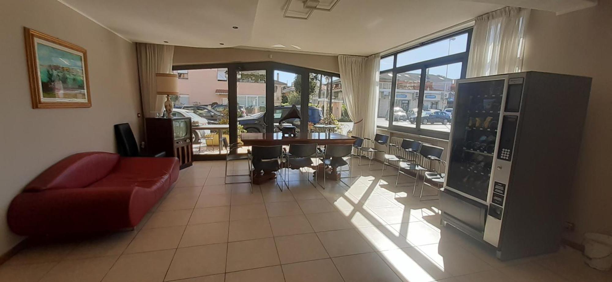 Ubika Hotel Porto San Giorgio Esterno foto